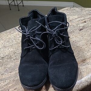 Blondo Rayann Waterproof Black Suede Ankle Booties Size 7.5